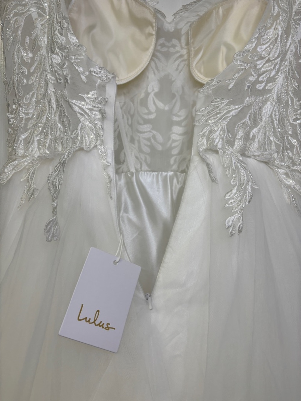 Lulu's White Lace Bodice Organza Ball Gown Wedding Dress - Picture 13 of 16